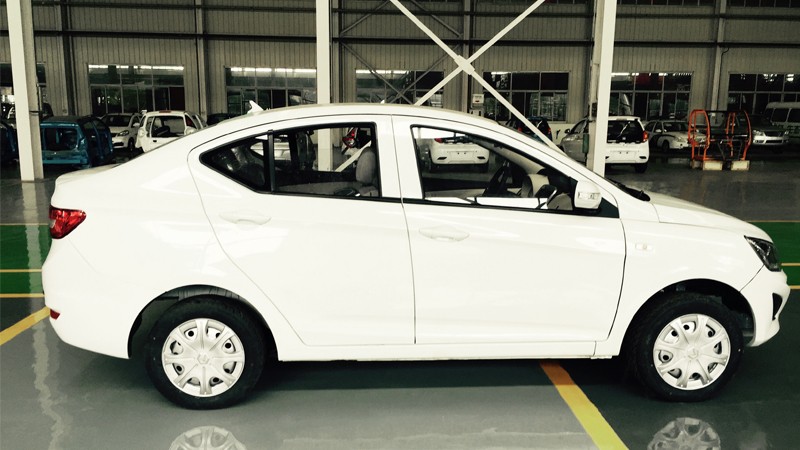 光伏跨界新能源車 大佬位置能否依舊坐穩？