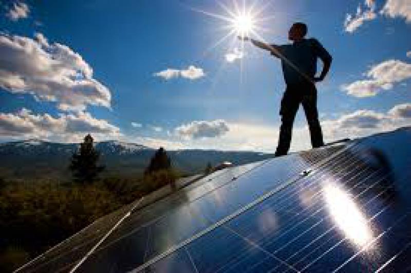 機構(gòu)認為市場對光伏新政反應過度