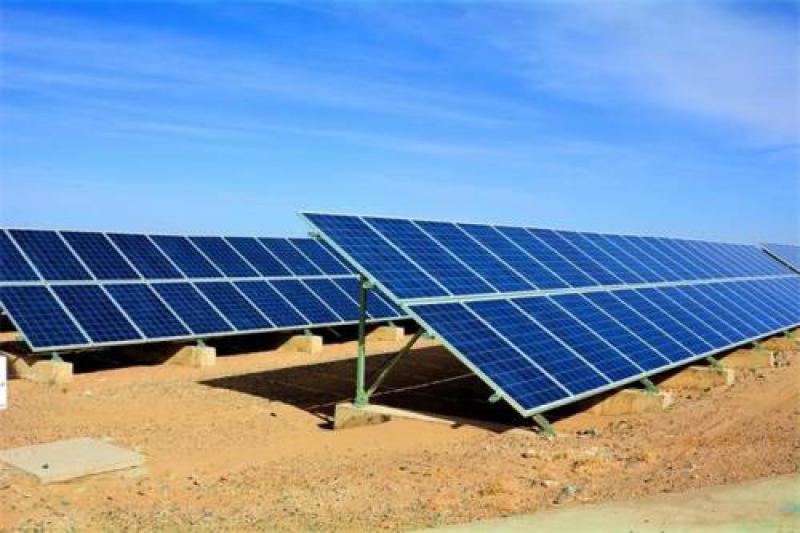 拉薩市光伏發(fā)電站已達(dá)14座 今后將重點推進(jìn)屋頂光伏發(fā)電項目