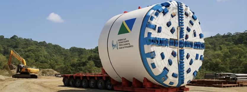 蒂娜河水電項目迎關鍵進展 隧道掘進機抵達施工現場