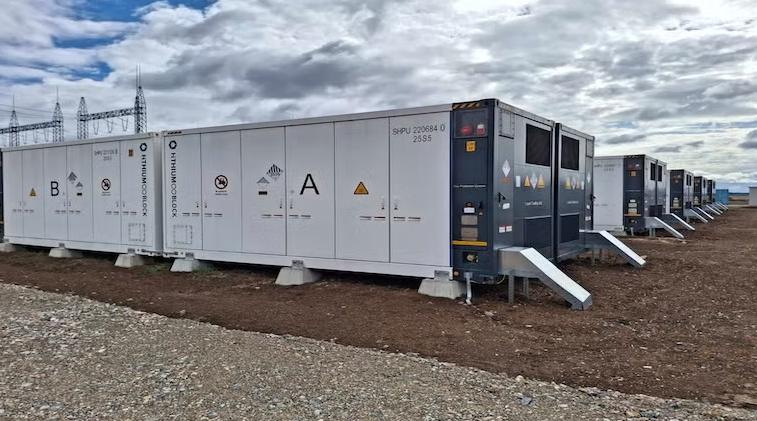 保加利亞Tenevo混合能源項目啟動電池儲能系統