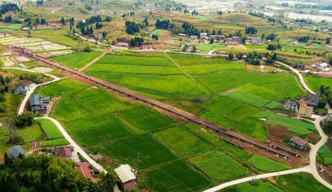 中國川氣東送二線天然氣管道工程四川段投產