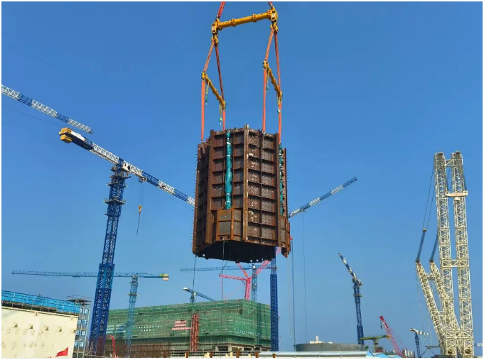 陸豐核電2號機(jī)組CA04模塊順利吊裝就位